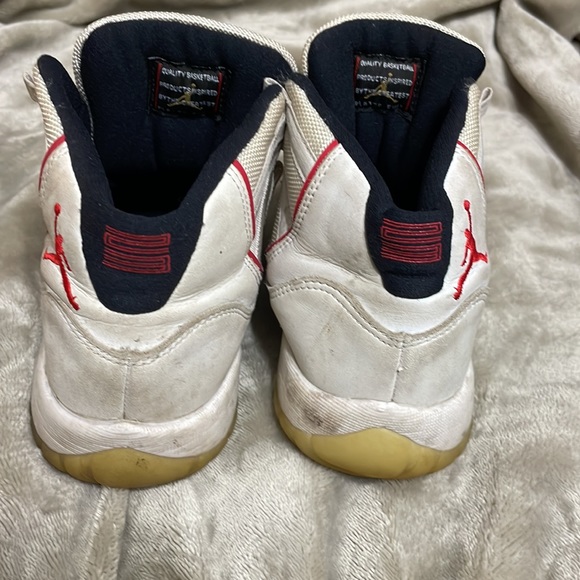 Jordan 11 Retro GS - Picture 4 of 6